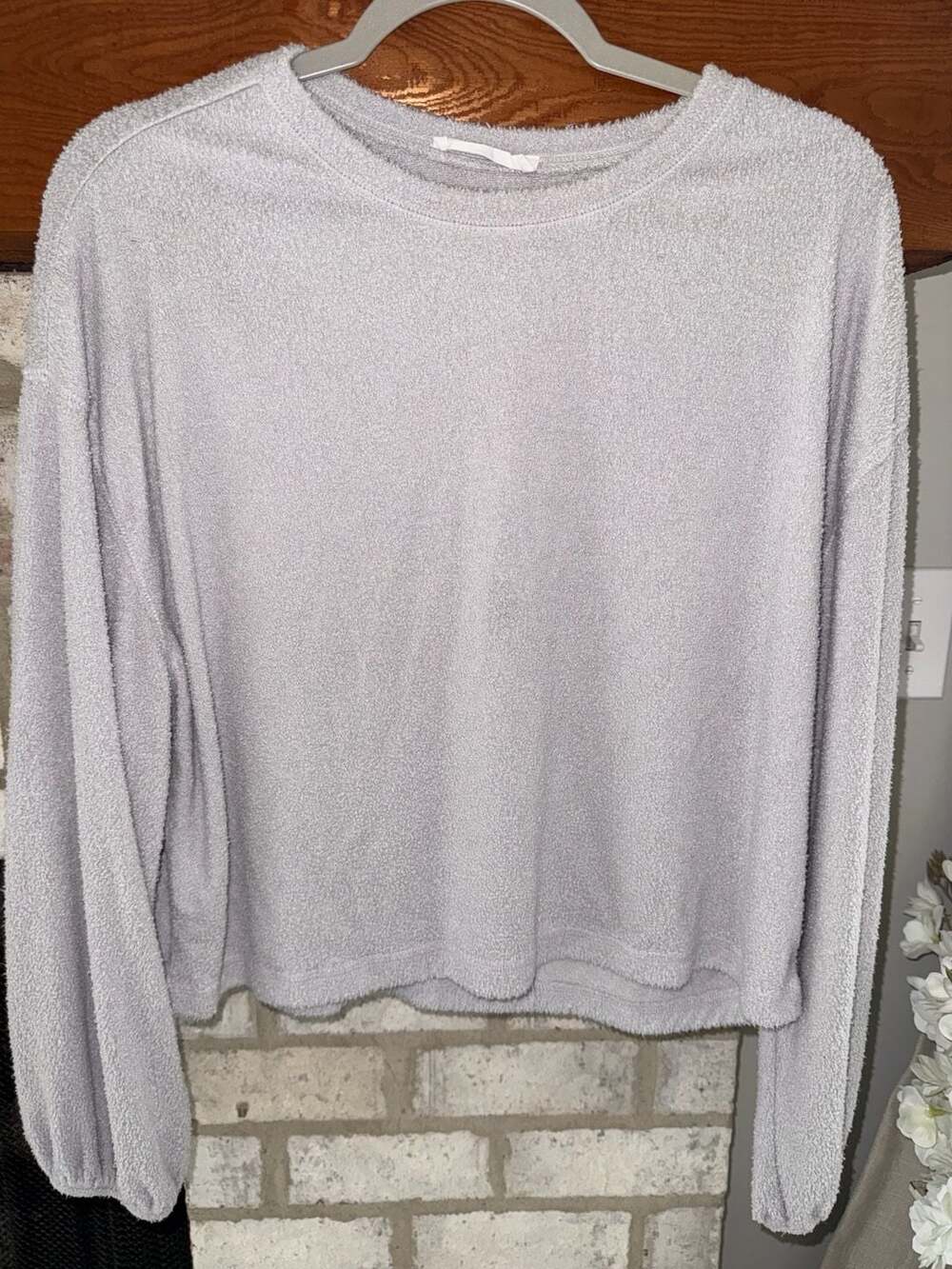 Double Zero Gray Textured Fuzzy Knit Pullover Sweater Size Medium
